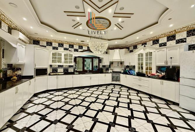 965869 - Property Image 3