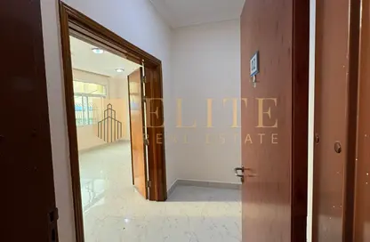 Apartment - 2 Bedrooms - 2 Bathrooms for rent in Al Gharrafa - Doha