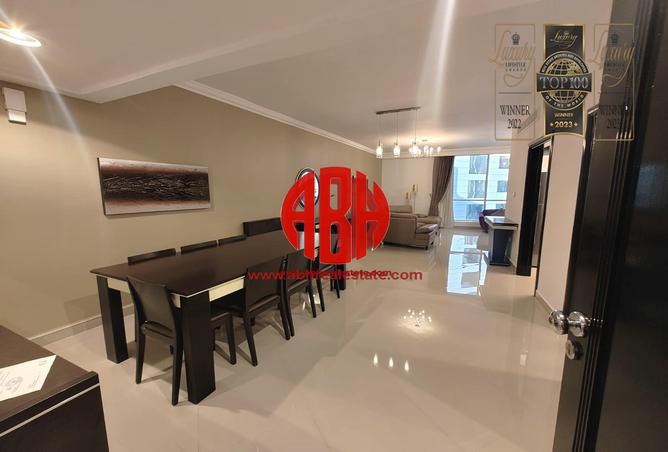 Apartment - 2 Bedrooms - 3 Bathrooms for rent in Navigation Tower - West Bay - West Bay - Doha