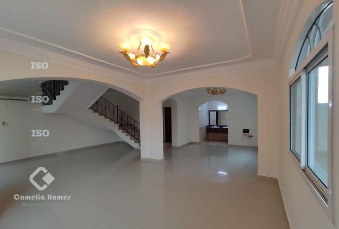 899427 - Property Image 3