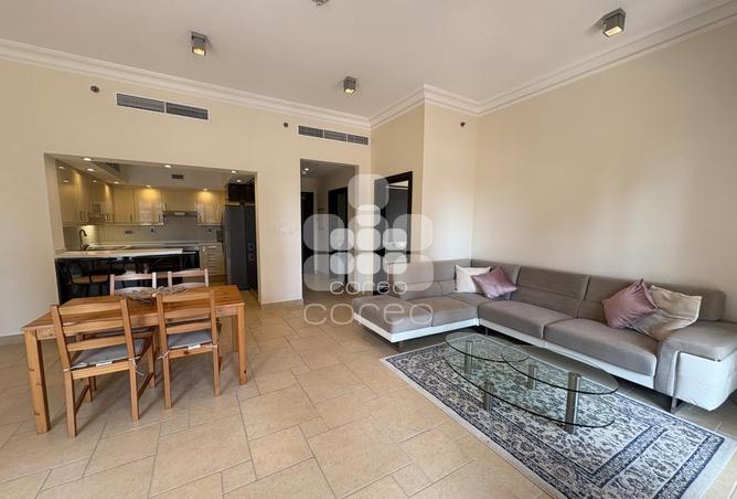 953541 - Property Image 2