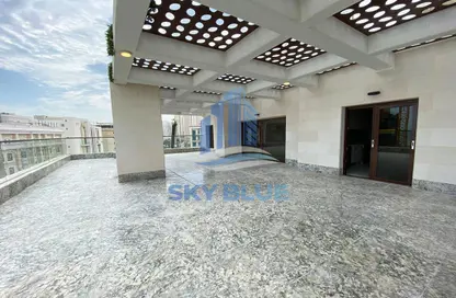Apartment - 4 Bedrooms - 4 Bathrooms for rent in The Pearl Island - Doha
