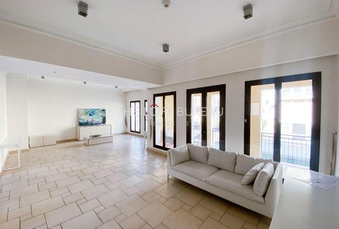 940791 - Property Image 2