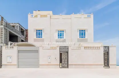 Villa - 6 Bedrooms - 7 Bathrooms for rent in Al Kheesa - Al Kheesa - Umm Salal Mohammed