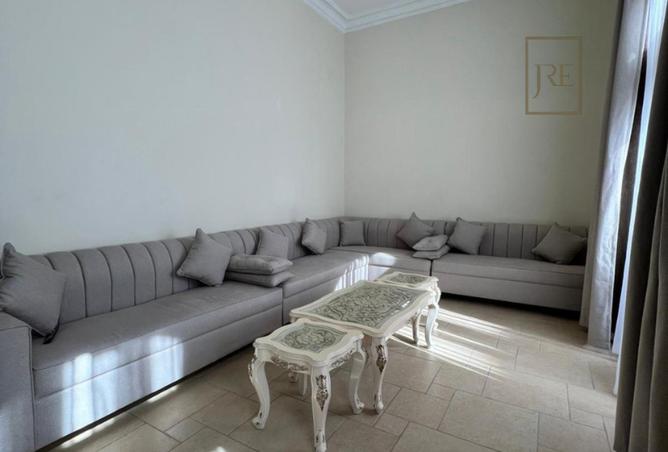 944282 - Property Image 3