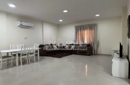 Apartment - 2 Bedrooms - 2 Bathrooms for rent in Fereej Bin Mahmoud North - Fereej Bin Mahmoud - Doha