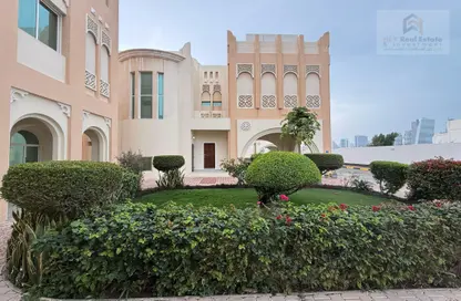 Villa - 4 Bedrooms - 6 Bathrooms for rent in West Bay Lagoon Street - West Bay Lagoon - Doha