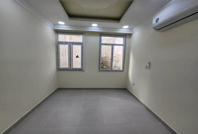 931355 - Property Image 2