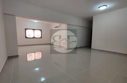 Apartment - 2 Bedrooms - 2 Bathrooms for rent in Al Mansoura - Al Mansoura - Doha