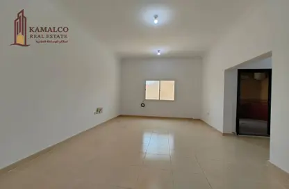 Apartment - 2 Bedrooms - 2 Bathrooms for rent in Ramada Commercial Building - Al Rawabi Street - Al Muntazah - Doha