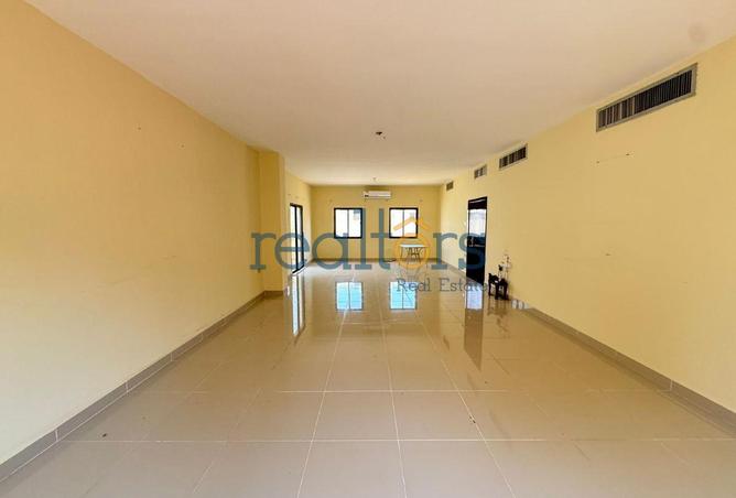 960338 - Property Image 3