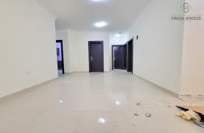 شقة - 2 غرف نوم - 2 حمامات للايجار في شارع المطار القديم - طريق المطار القديم - الدوحة