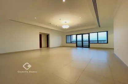 Apartment - 3 Bedrooms - 4 Bathrooms for rent in East Porto Drive - Porto Arabia - The Pearl Island - Doha