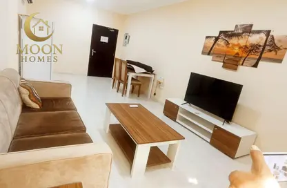 Apartment - 1 Bedroom - 1 Bathroom for rent in Umm Ghuwalina - Umm Ghuwailina - Doha Apartment - 1 Bedroom - 1 Bathroom for rent in Umm Ghuwalina - Umm Ghuwailina - Doha