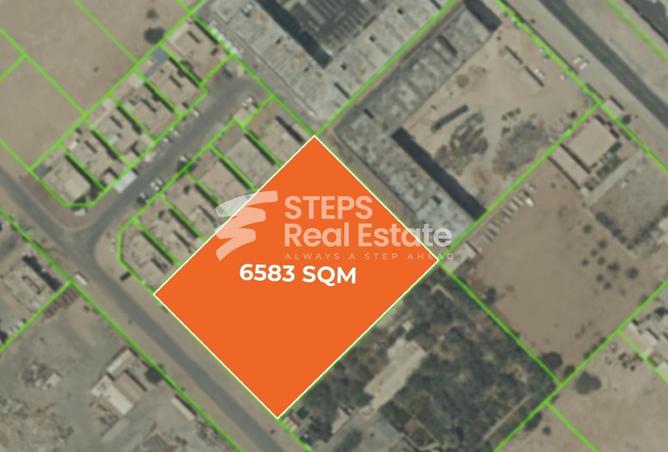 956862 - Property Image 2