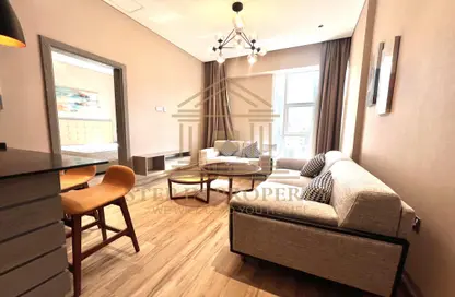 Apartment - 1 Bedroom - 2 Bathrooms for rent in Ramada Commercial Building - Al Rawabi Street - Al Muntazah - Doha
