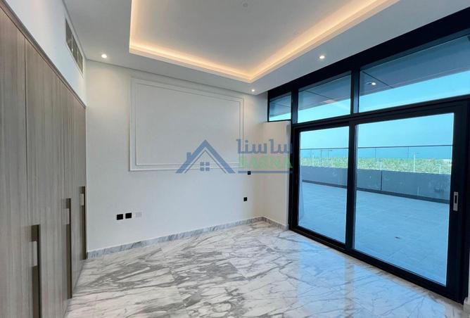 935053 - Property Image 2