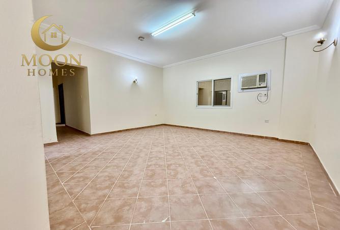 977302 - Property Image 2