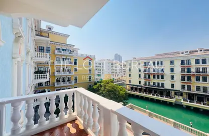 Apartment - 3 Bedrooms - 3 Bathrooms for rent in Carnaval - Qanat Quartier - The Pearl Island - Doha