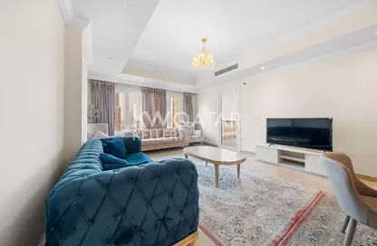 Apartment - 2 Bedrooms - 3 Bathrooms for rent in West Porto Drive - Porto Arabia - The Pearl Island - Doha