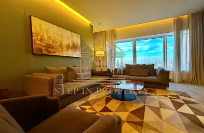 شقة - 2 غرف نوم - 4 حمامات للايجار في برج ريجنسي ريزيدينس - برج ريجنسي ريزيدينس - الخليج الغربي - الدوحة