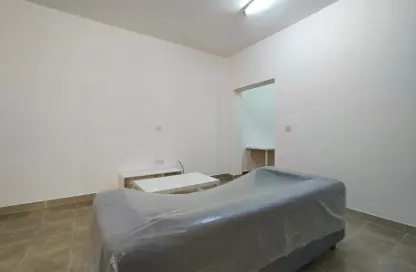 Apartment - Studio - 1 Bathroom for rent in Ain Khaled Villas - Ain Khaled - Doha