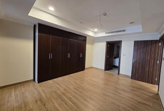 985114 - Property Image 2