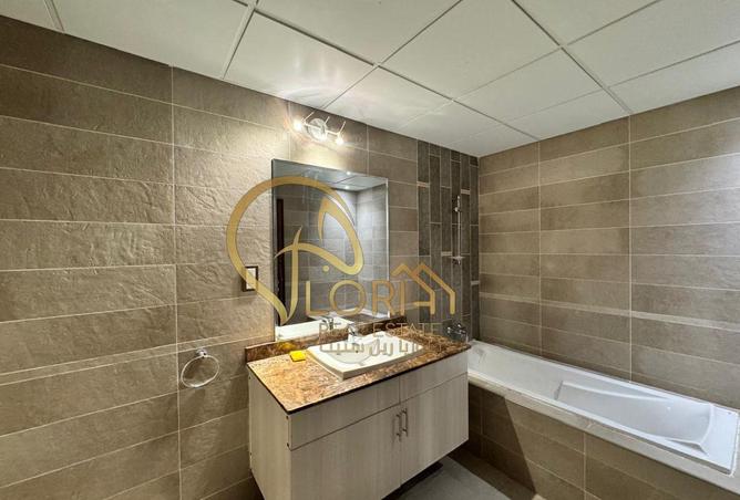 988676 - Property Image 3