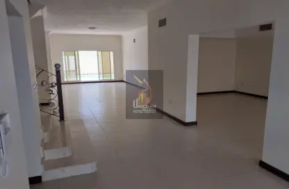 مجمع سكني - 4 غرف نوم - 5 حمامات للايجار في شارع الوعب - الوعب - الدوحة