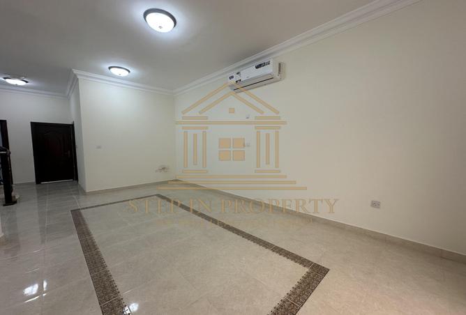 1009171 - Property Image 2