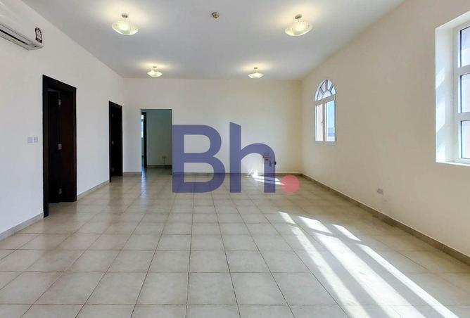 966971 - Property Main Image