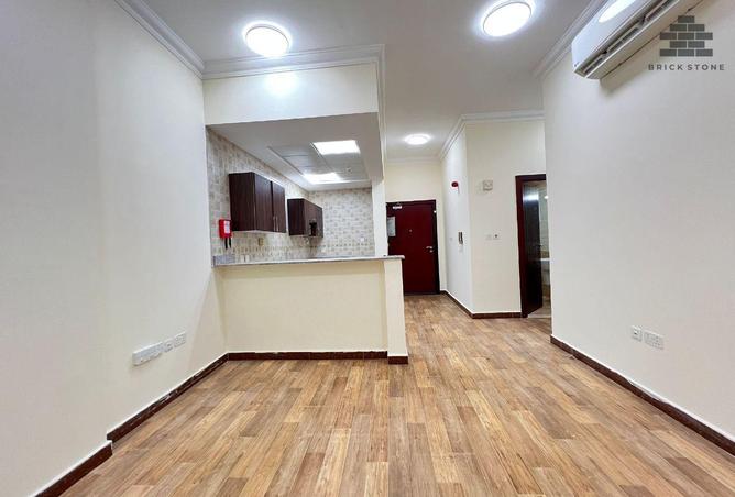 981072 - Property Image 2