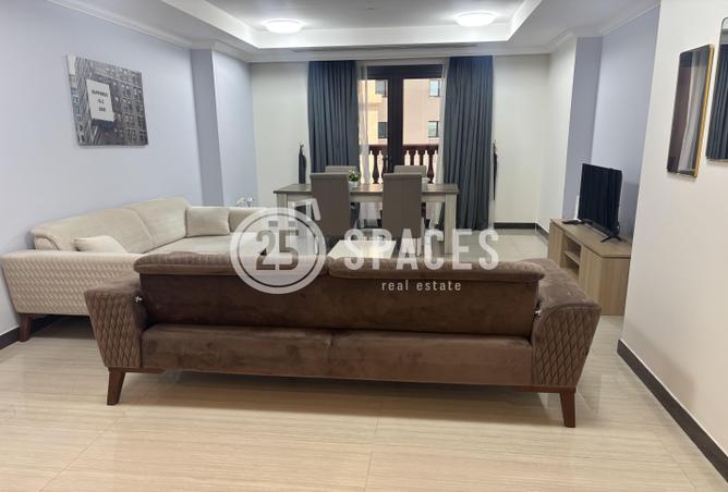 952315 - Property Image 2