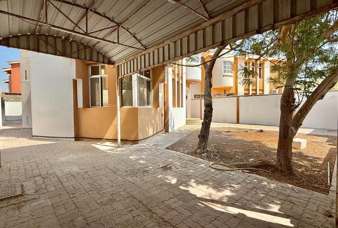 934429 - Property Image 2