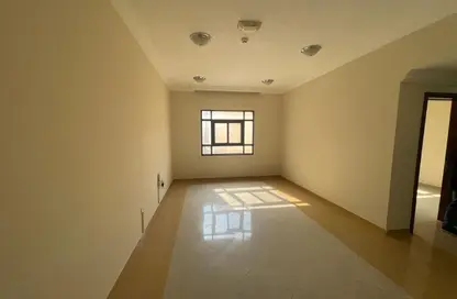 Apartment - 2 Bedrooms - 2 Bathrooms for rent in Al Mansoura - Al Mansoura - Doha