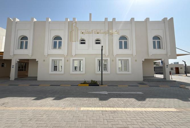 996238 - Property Image 2