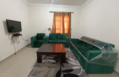 Apartment - 1 Bedroom - 2 Bathrooms for rent in Banks street - Musheireb - Doha