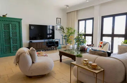 Apartment - 5 Bedrooms - 6 Bathrooms for sale in Nobili - Qanat Quartier - The Pearl Island - Doha