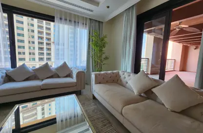 Apartment - 2 Bedrooms - 3 Bathrooms for rent in Tower 7 (Ferrari Tower) - Porto Arabia - The Pearl Island - Doha