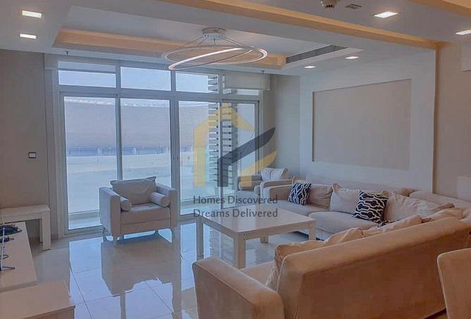 945404 - Property Image 2
