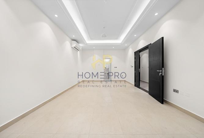 944960 - Property Image 2