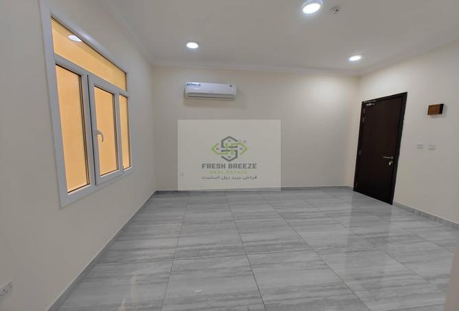 995043 - Property Image 2