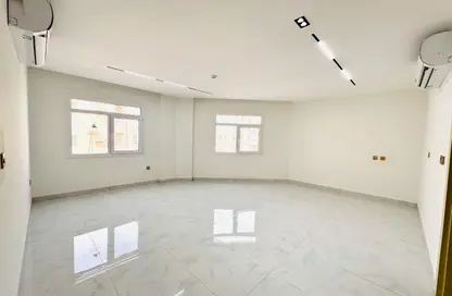 Apartment - 3 Bedrooms - 4 Bathrooms for rent in Madinat Khalifa South - Madinat Khalifa - Doha