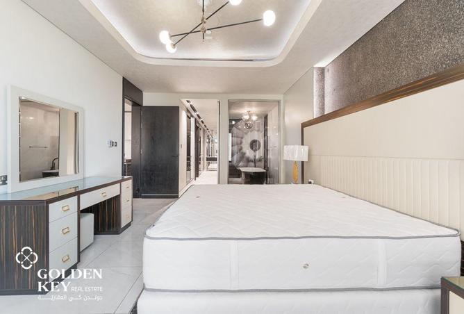 910064 - Property Image 3