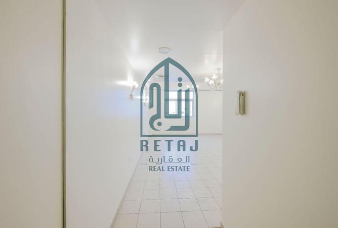 880856 - Property Image 2