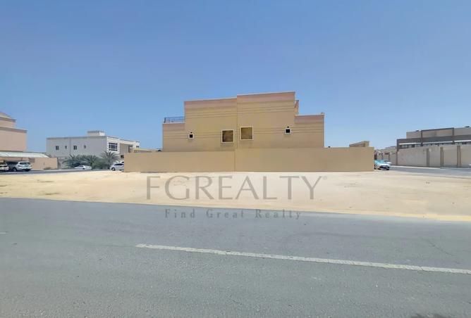 866410 - Property Image 3