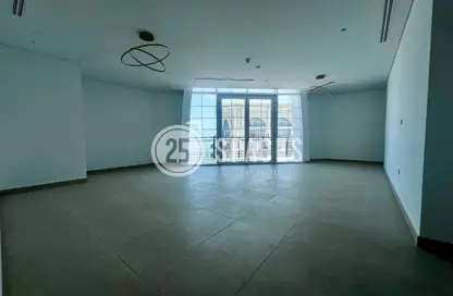 Penthouse - 3 Bedrooms - 4 Bathrooms for rent in Floresta Gardens - Floresta Gardens - The Pearl Island - Doha