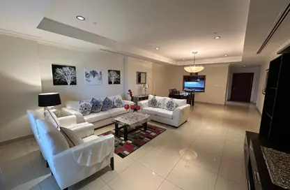Apartment - 1 Bedroom - 2 Bathrooms for rent in West Porto Drive - Porto Arabia - The Pearl Island - Doha