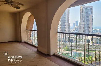Apartment - 2 Bedrooms - 3 Bathrooms for rent in West Porto Drive - Porto Arabia - The Pearl Island - Doha