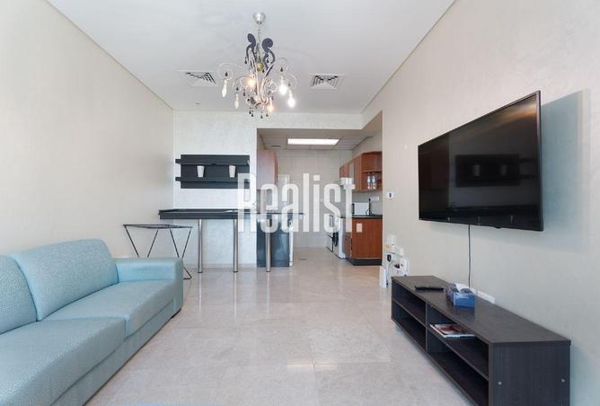 982715 - Property Image 3
